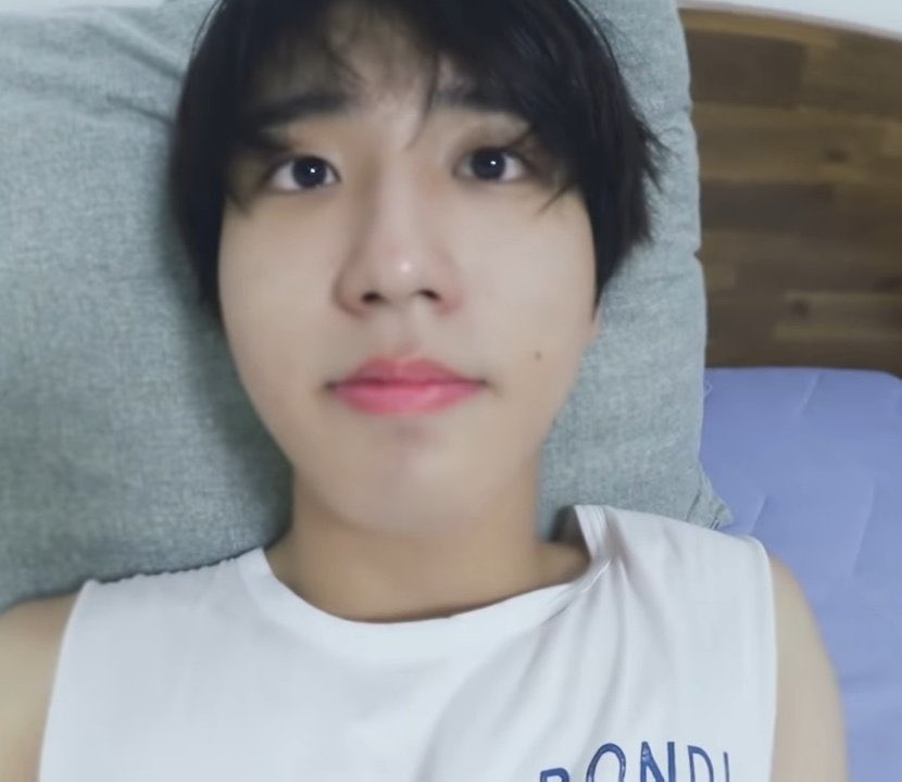 noitsnotmeokay's tweet photo. just because jisung deserves the world🤍
—a thread https://t.co/cMqGstHEph