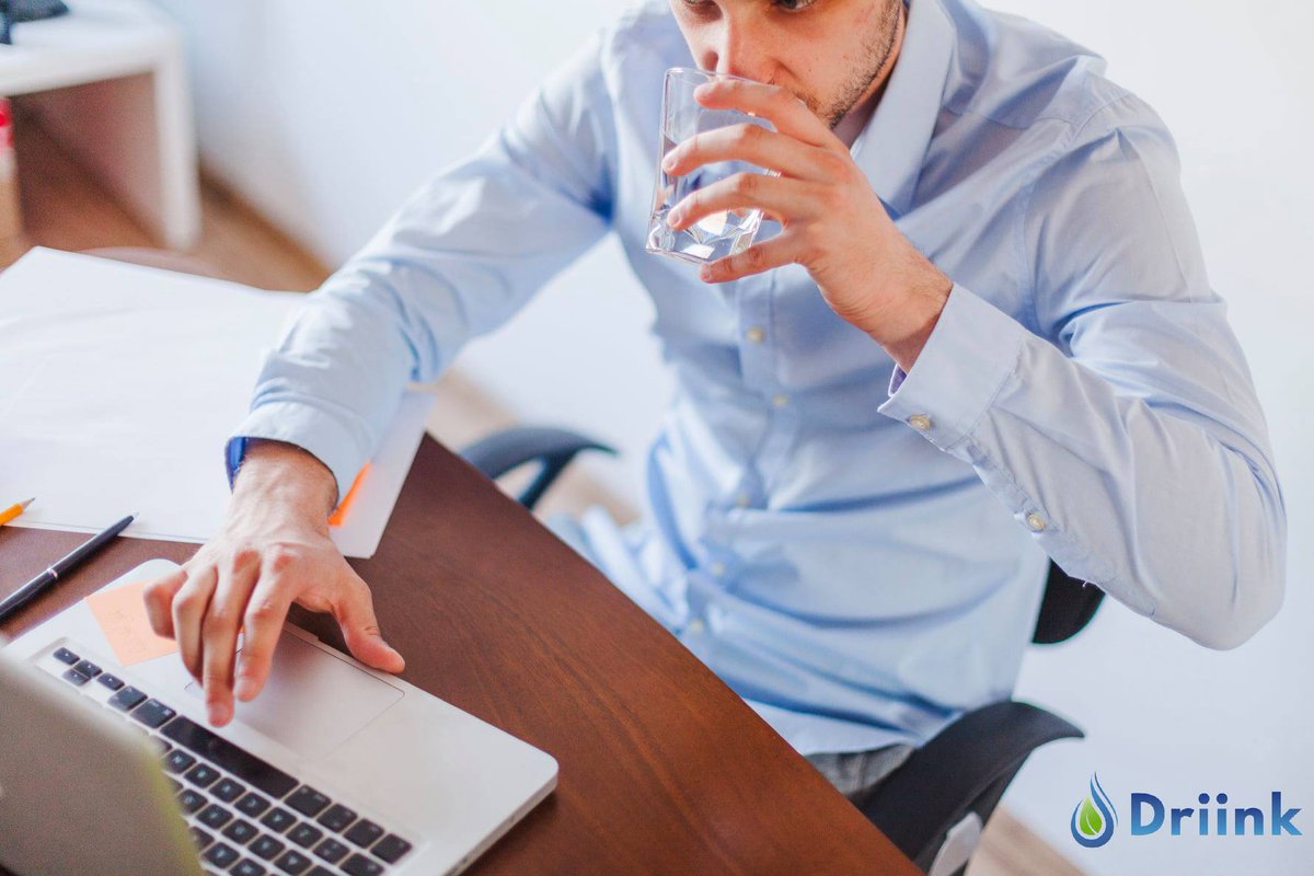 mydriink's tweet photo. #ConsejosDriink: Beneficios beber agua trabajando
Mantiene la concentración
Mejora el rendimiento cognitivo
Reduce el estrés 
Mantiene energía
Evita dolores de cabeza https://t.co/Ua491pzF2y