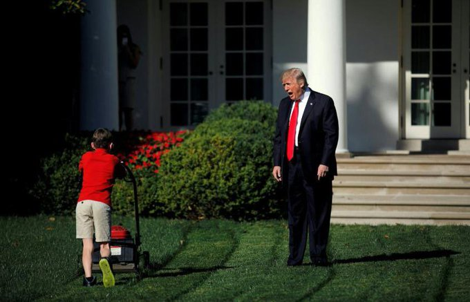 kay_emmee's tweet photo. CAN I USE YOU AS A REFERENCE WHEN I APPLY TO WORK AT FOUR SEASONS TOTAL LANDSCAPING https://t.co/JgdYzpaKJg