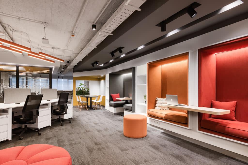 PwC_Middle_East's tweet photo. Congratulations to our team in Egypt on their new office in Alexandria 😍👏! 
We're loving the colors #PwCProud https://t.co/S5Y7dx55QW