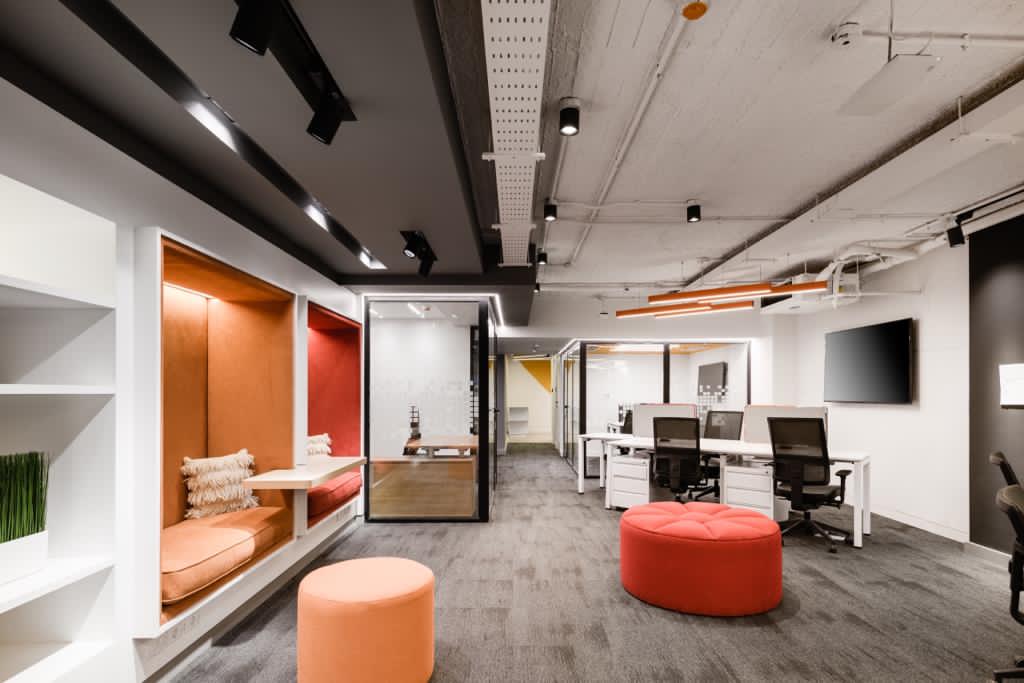 PwC_Middle_East's tweet photo. Congratulations to our team in Egypt on their new office in Alexandria 😍👏! 
We're loving the colors #PwCProud https://t.co/S5Y7dx55QW