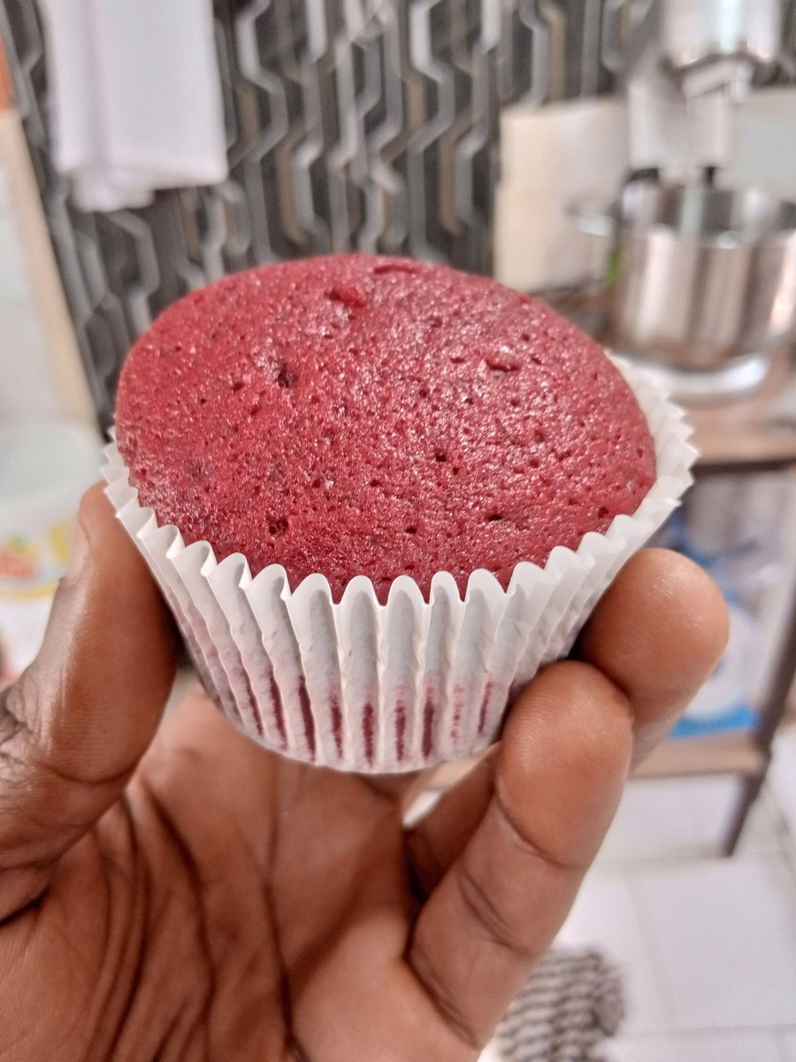 SirKayKitchen's tweet photo. Good morning cupcakes 🧁
May your Monday be this beautiful and tasteful, I love you all🤗🤗🤗

Stay your favorite Kaduna cake plug
#kdbaker #kadunacakes #cakesinkaduna #cakesinkd #kaduna #kadunatwitter 
@cuppymusic https://t.co/ikStk1AbcW