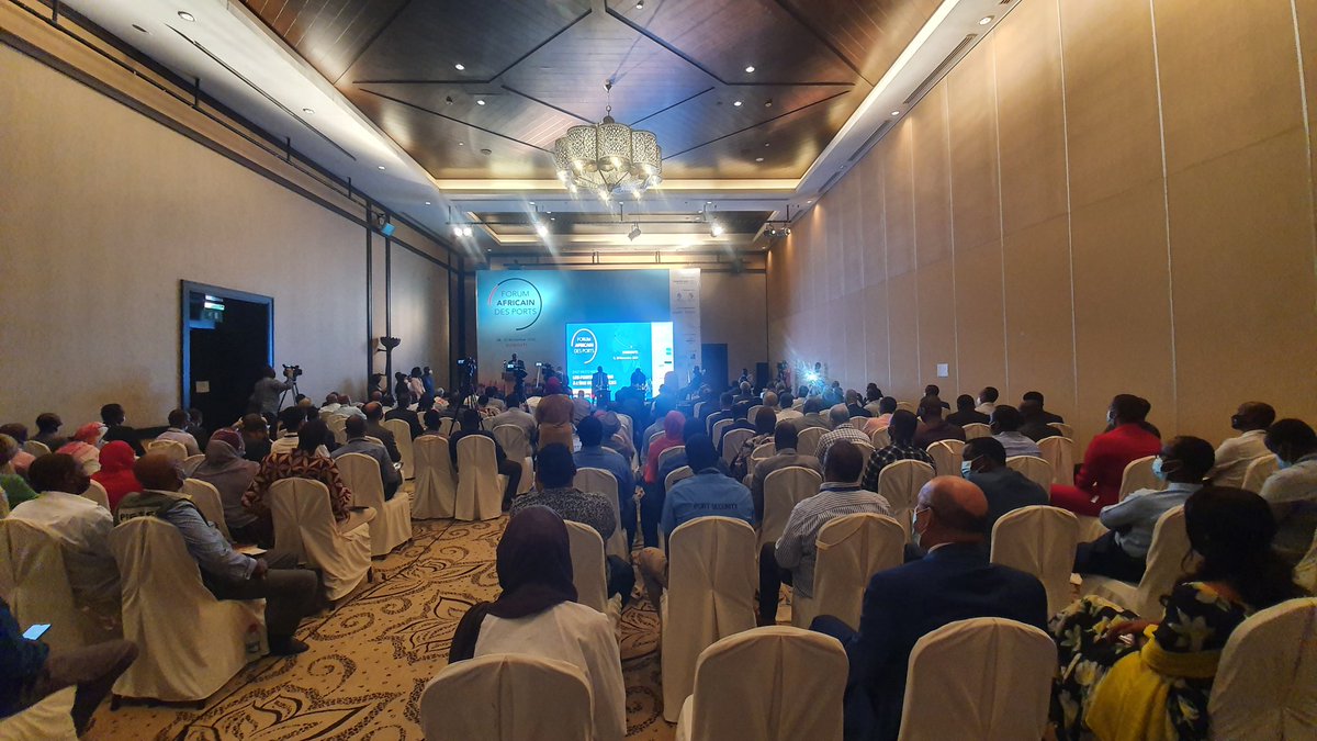 LiveDjib's tweet photo. #instantane 

En Direct du Djibouti Palace Kempinski qui accueille aujourd'hui en son sein le #ForumAfricainDesPorts sous le haut patronage du P.M @A_Kamil_Mohamed

@dpfza 
@omar_hadi 
@A_Kamil_Mohamed https://t.co/g1pJZX3mgO