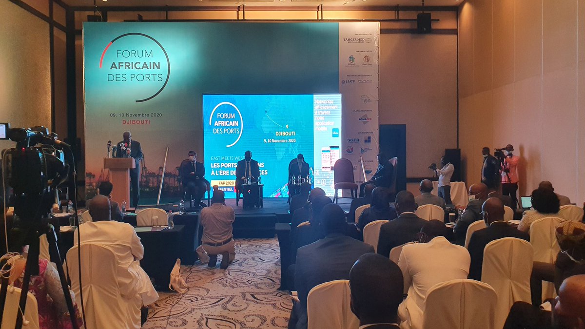 LiveDjib's tweet photo. #instantane 

En Direct du Djibouti Palace Kempinski qui accueille aujourd'hui en son sein le #ForumAfricainDesPorts sous le haut patronage du P.M @A_Kamil_Mohamed

@dpfza 
@omar_hadi 
@A_Kamil_Mohamed https://t.co/g1pJZX3mgO