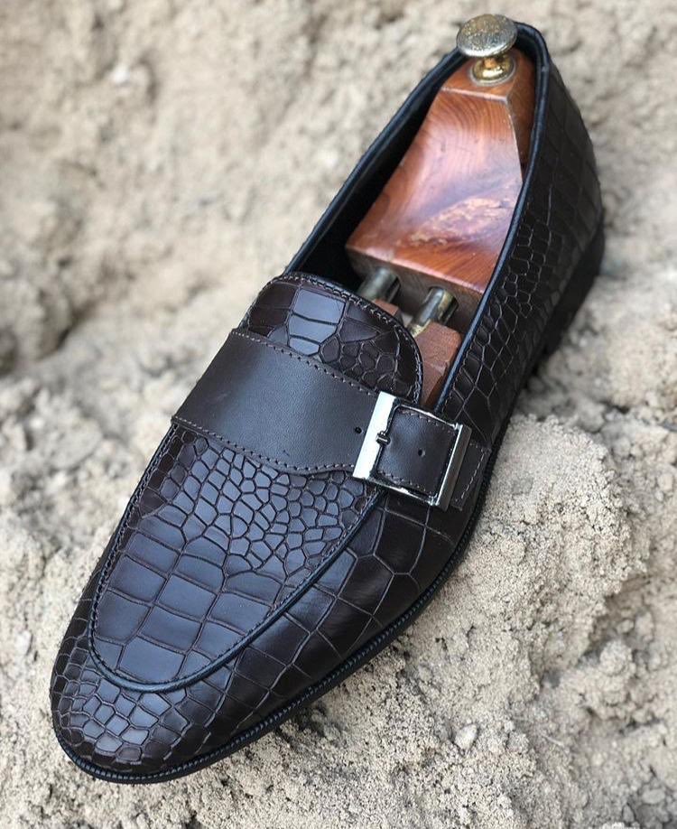 leathercraft_ng's tweet photo. Price - N12,000.
#shoes #shoesforsale #shoesaddict #shoeslover #shoes👟 #shoestyle #shoesshoesshoes #shoeslovers #shoesph #shoestagram #shoesoftheday #shoesfashion #shoesaddicted #shoesday #collection #collections #collection_bw #newcollection #collection2019 #StyleLikeNoOther https://t.co/20kBdCQDKM