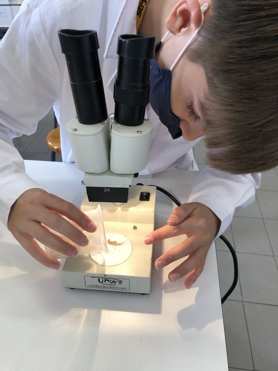 epiasabadell's tweet photo. Els alumnes de 1r d’ESO hem estat les darreres setmanes dissenyant els nostres propis experiments per contestar a una pregunta que ens han fet: Totes les sorres de platja són iguals? En voleu saber més? Cliqueu a: https://t.co/eYqKtebEqH
#ESOPIASABADELL https://t.co/uTOFsgAHk5