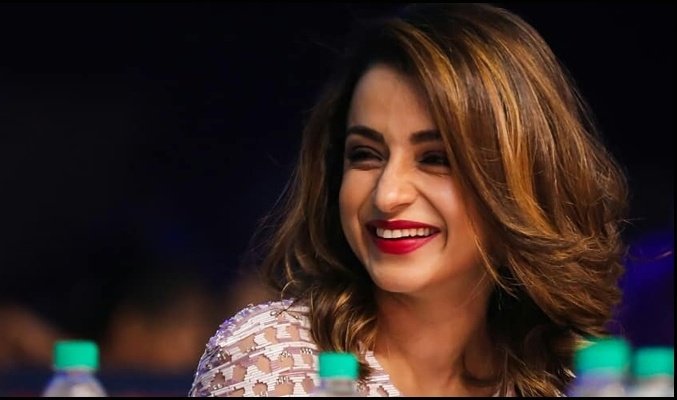 EmXfvwdUcAEJs_U?format=jpg&name=small