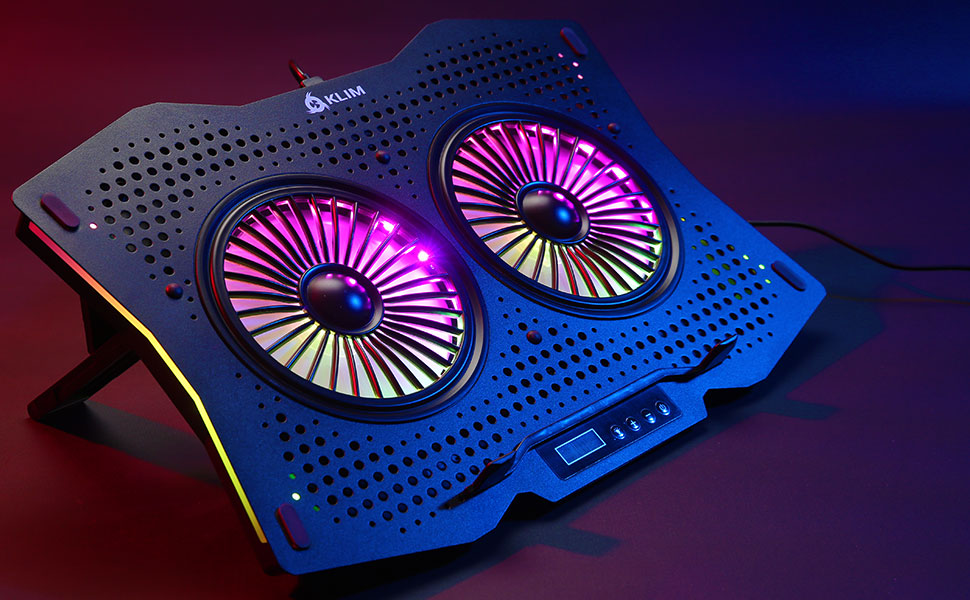 Nuestra familia de coolers crece: la KLIM Halo ya está aquí. ¡Y vaya máquina!💪

🔹Ventiladores enormes de 125 mm a 1200 rpm
🔹Pantalla LCD y velocidad ajustable
🔹Rejilla metálica
🔹Menos de 24 dB
🔹RGB
🔹Perfecta para portátiles de hasta 17,3"

👉amazon.es/dp/B087X4JW84