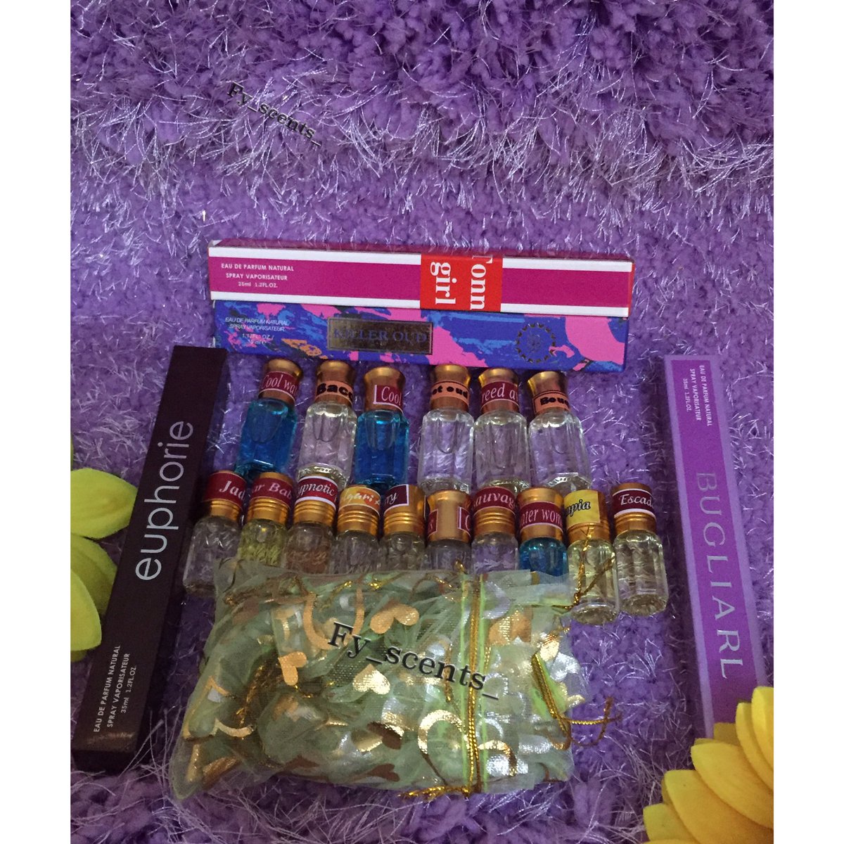fyscents's tweet photo. Hello😍
You can start a perfume oil business with just 10k and make over 100% profit 

10k package:
10pcs of 3ml perfume oil
6pcs of 6ml perfume oil
4pcs of 35ml pocket perfume
12pcs of satin bags

Send a Dm for more
call/whatsapp:08140772002
IG: fy_scents_ https://t.co/PNQ2QTdGIY