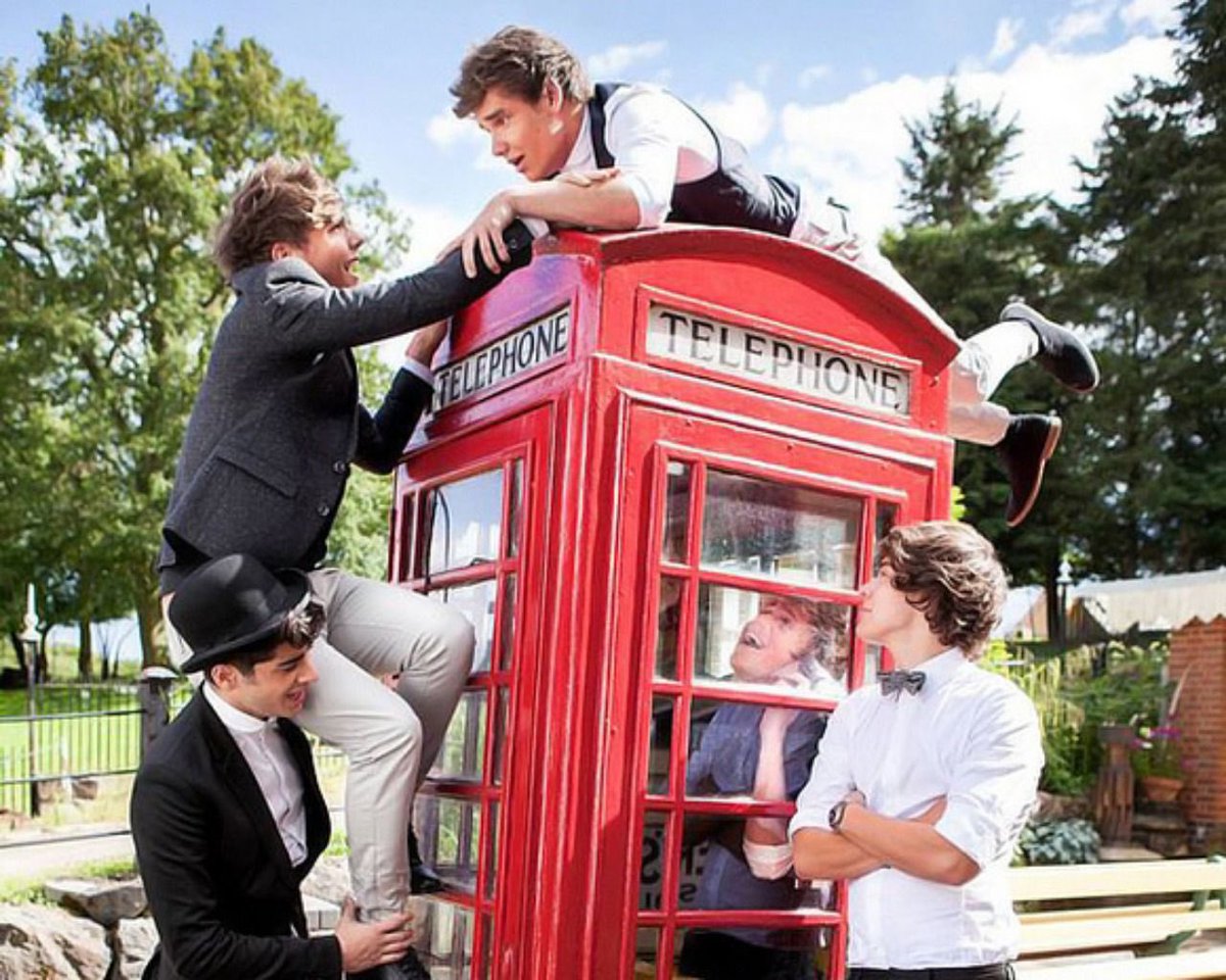 liviaatoma's tweet photo. sembrava ieri l’uscita di Take me home e invece sono passati ben 8 anni, piangete con me :(
#8YearsOfTakeMeHome https://t.co/1Lw68Btrbh