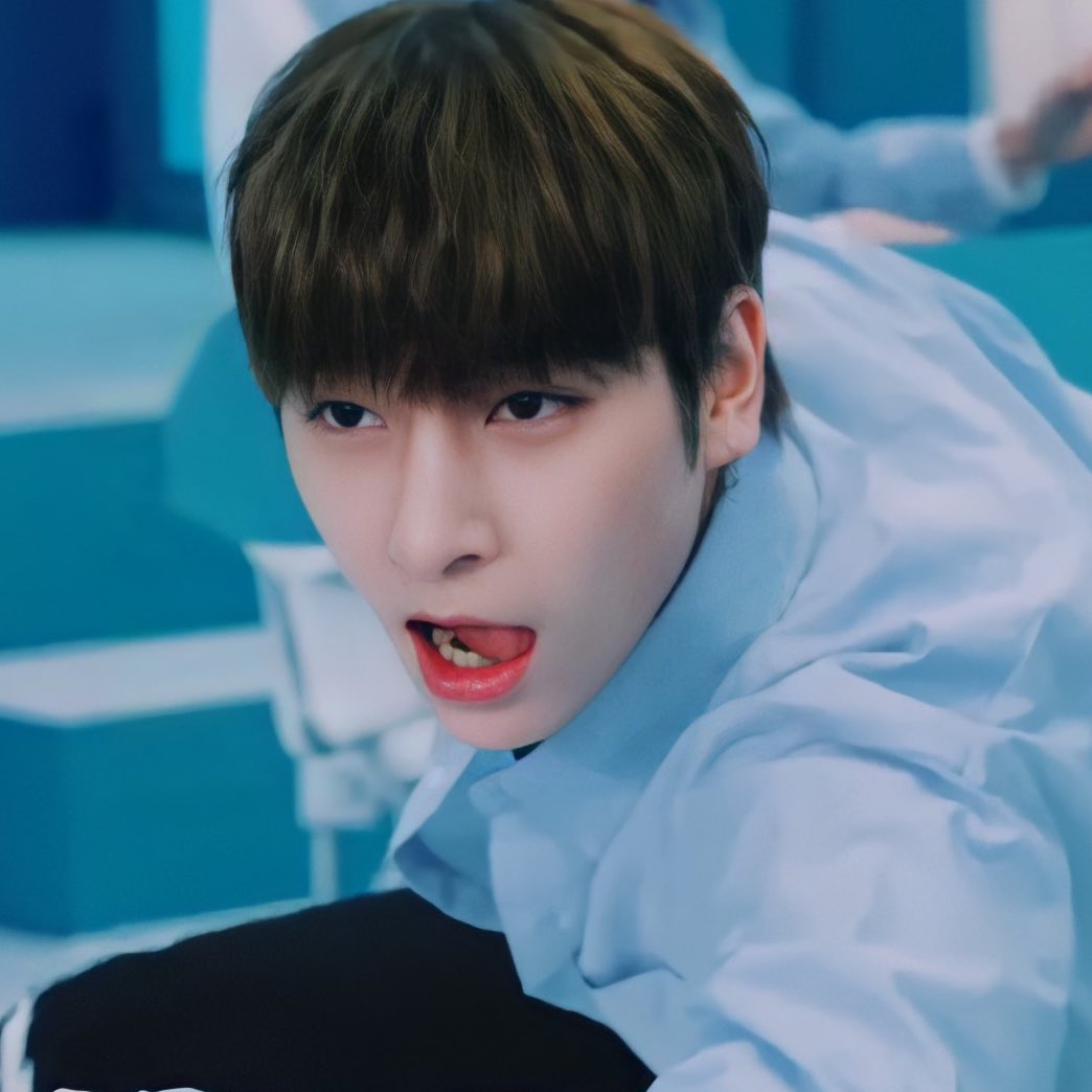 picsofhangyul's tweet photo. https://t.co/zmRK5VRtqu