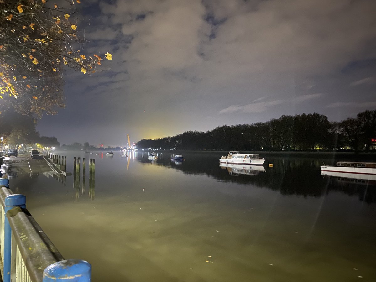 SarahJGP's tweet image. #sparrowfart #towpathexercise #putney