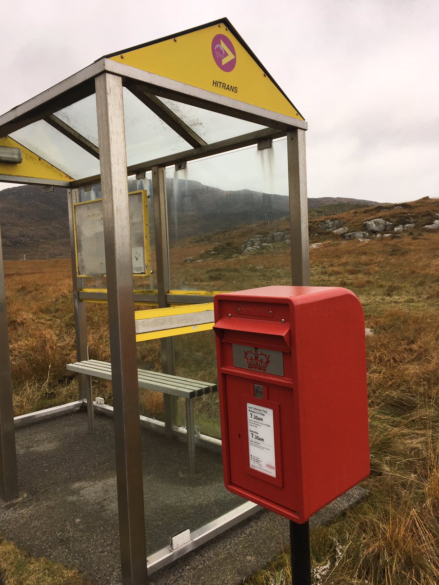 BarraIsland's tweet photo. Another #postbox portrait this time situated at Caolis turn on #Vatersay. Note the weather flap over the entrance to keep the mail dry. This postbox is next to a bus shelter @HITRANS_RTP @RoyalMail #letters #stayconnected https://t.co/jQODVFnHOh