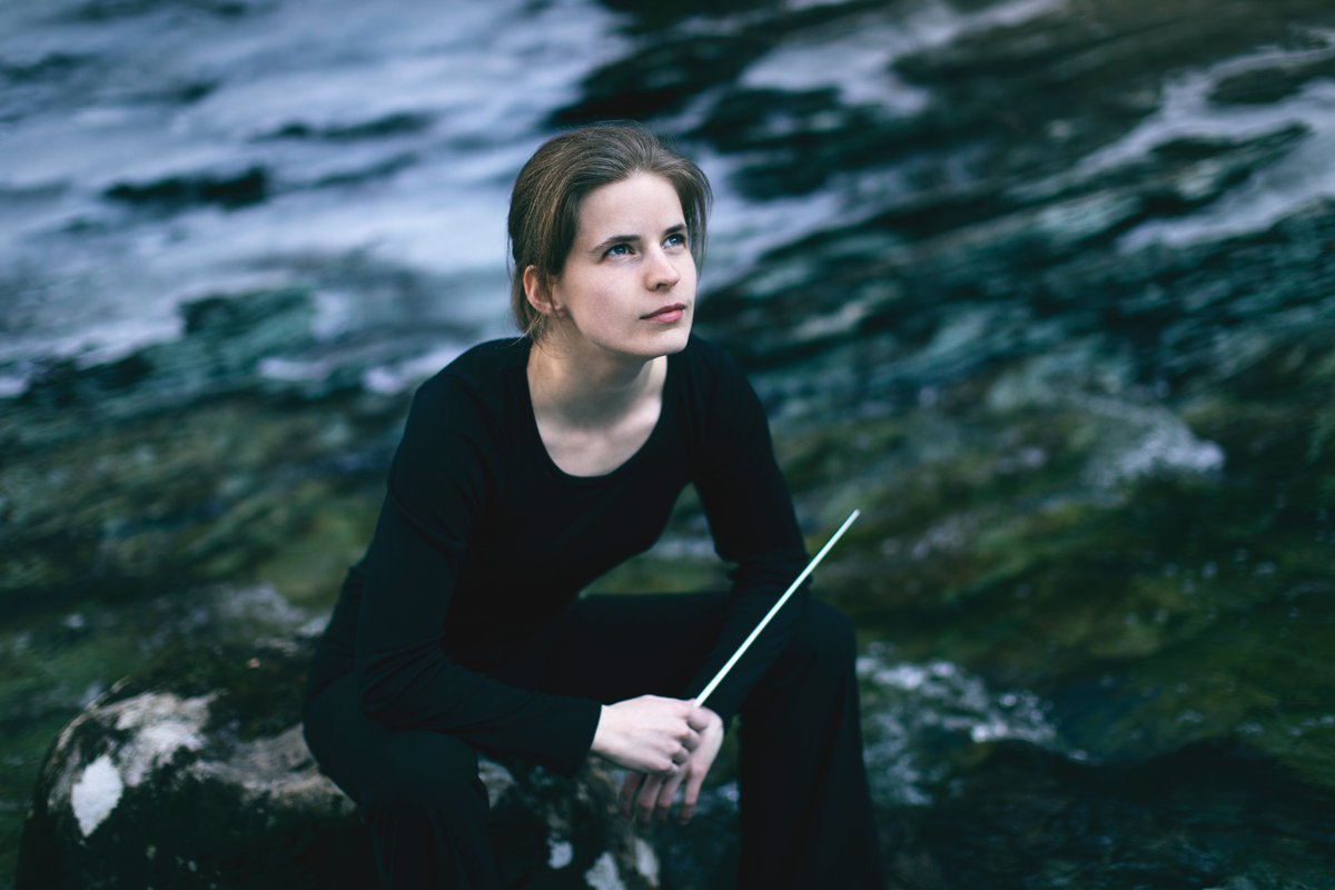 PlateaMagazine's tweet photo. Noticias: Tabita Berglund dirige a la @OrquestraOBC, con obras de Pärt y Sibelius, contando con miembros del @cuartetocasals como solistas.
https://t.co/sFcMr7ETbr https://t.co/CYVCkvpZUZ