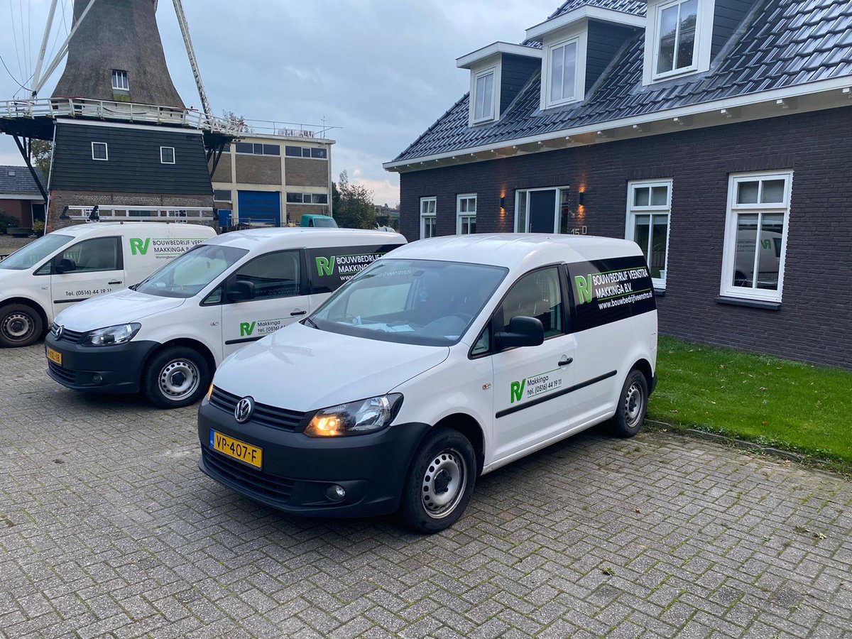 Wie heeft onze caddy's al zien rijden met onze nieuwe belettering? <a href="/westerbeekrecla/">westerbeekreclame</a>
