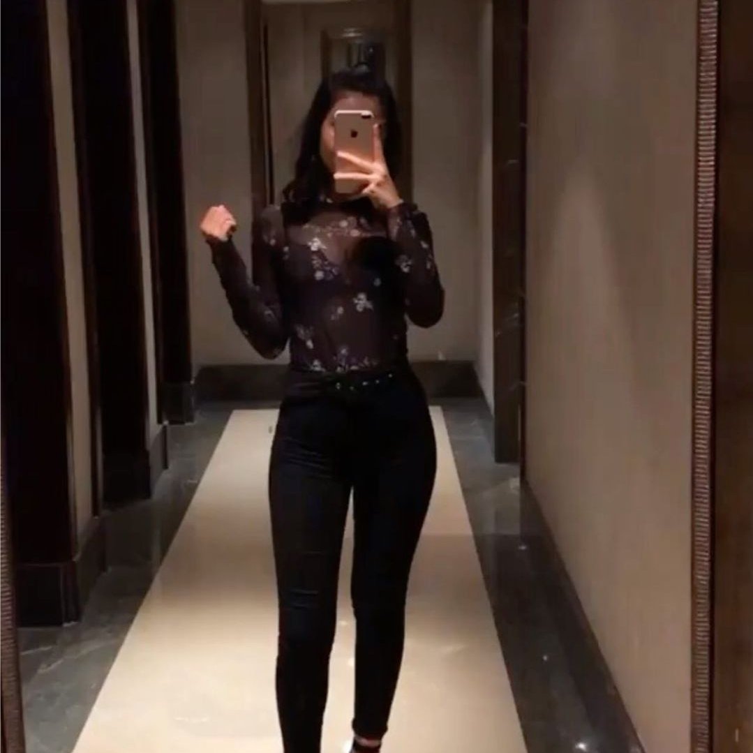 selen (@seleenscn) on Twitter photo 