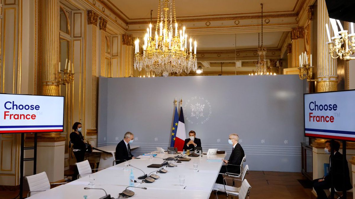 BF_TFI's tweet photo. French President @EmmanuelMacron adressed selected high level international investors last Friday November, 6. His message #ChooseFrance! @businessfrance's teams are here to help! If you want to know what he shared with them on #FranceRelance 👇
https://t.co/mAdCmAe9cb https://t.co/R4iHJpP1NO