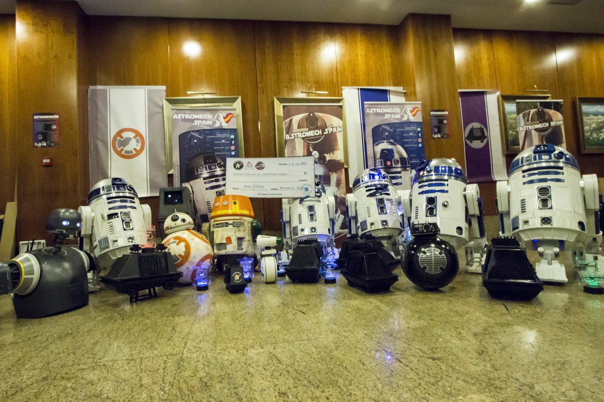 astromechspain's tweet photo. Hoy hace un año que celebramos nuestra primera #Astromechcon
Este año no se ha podido celebrar, pero ya estamos deseando hacer la segunda edición en cuanto se pueda.
#astromechspain #droidbuilders #Spain #r2d2buildersclub #r2d2 #bb8 #do #k2so https://t.co/M6Q6sqgcmL