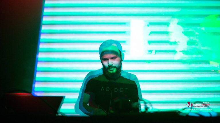 GHz_music_store's tweet image. “GHz Interview31” 2methyl ghz.tokyo/ghz-interview3…
クラシックやポストロック/メタル、ジャズにダブステップ、ドラムンベース/クロスブリード/ニューロファンクを優れた技術で組み合わせた美しい楽曲で高い評価を受けるたフランスの電子音楽家「2methyl」のインタビューを公開！