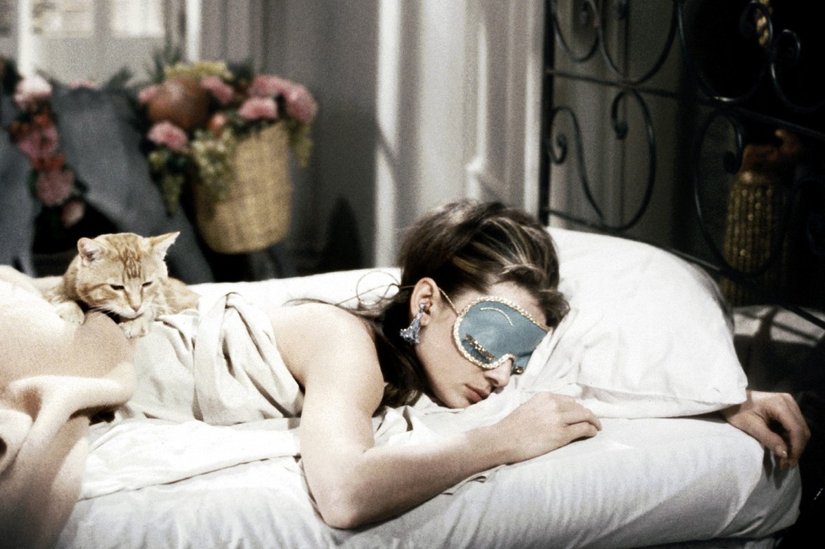 DailyDressing's tweet image. Qui peut décréter ce qui est essentiel et ce qui est accessoire ? Nos équipes restent mobilisées pendant le confinement avec un maître mot, le SERVICE
bit.ly/3n6cHsa
#FashionRevolution #service