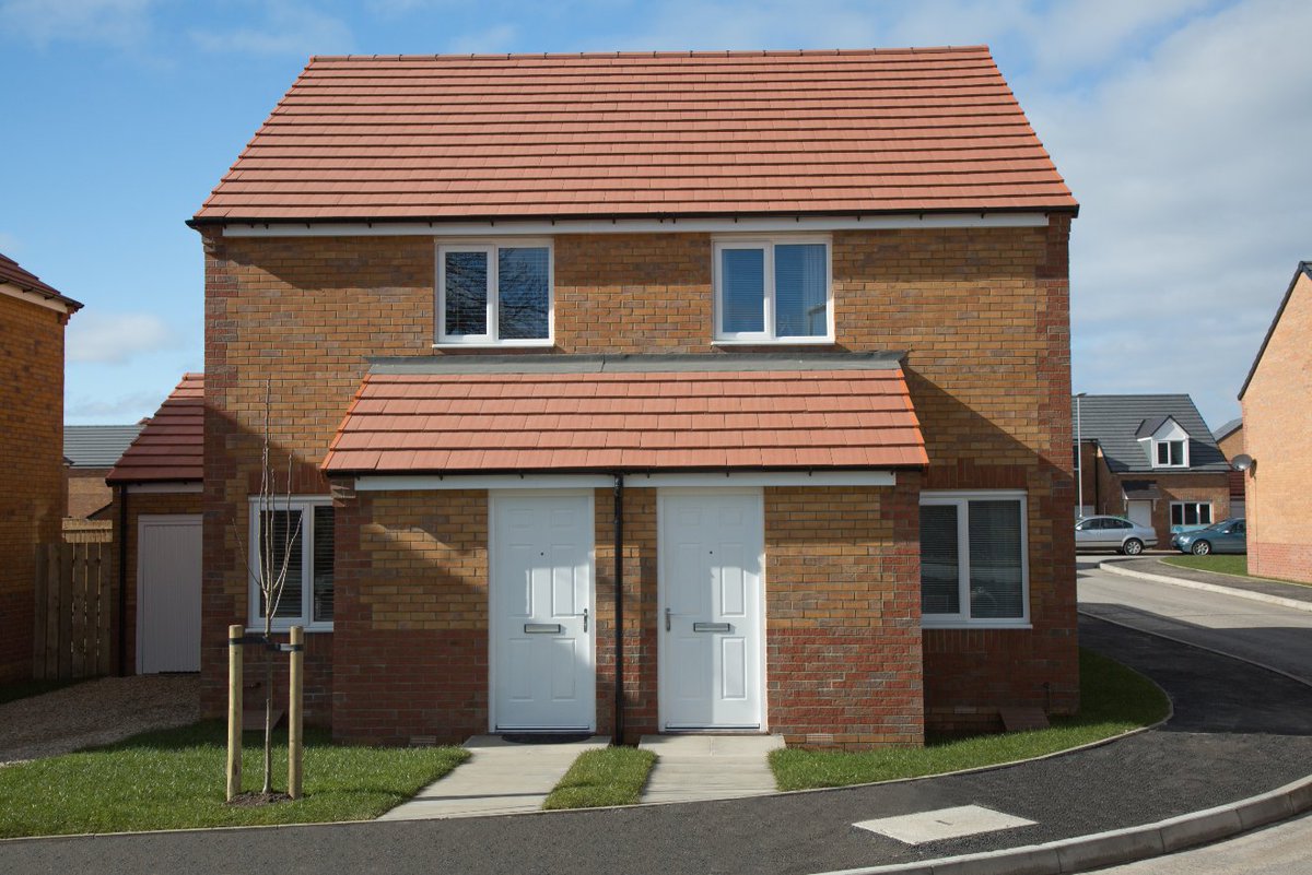 Own it in Bradford at our Calverley View development. Discover this 2 bedroom Kerry home available for £139,995 - ideal for those making their first step into home ownership 🏡 ow.ly/44B350CdAIW

#gleesonhomes #gleeson #bradford