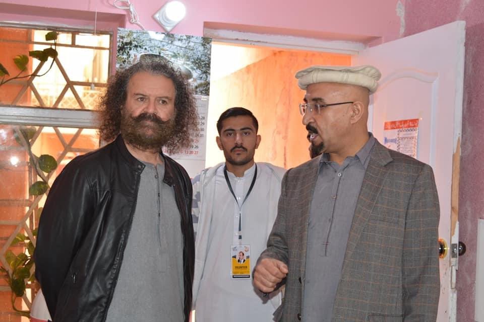 DrLalKhanKakar's tweet photo. Thanks #Quettawal 🙏 , for your tremendous interest & love towards books reading & Libraries .
#SBMKFLitraryFestival2020 https://t.co/bo420Q084v