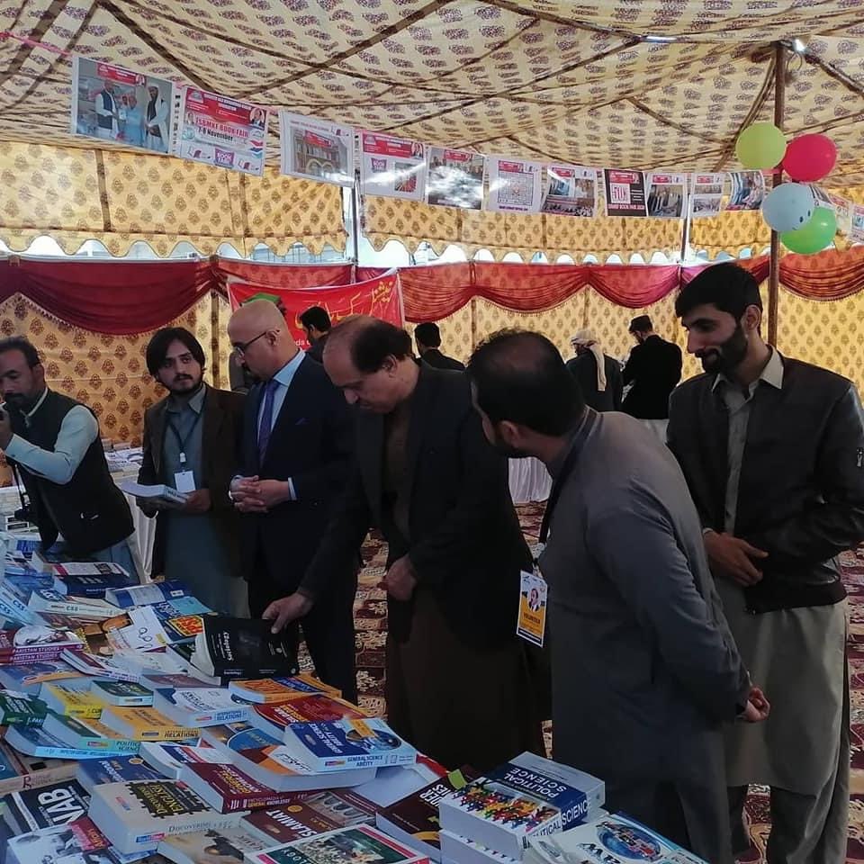 DrLalKhanKakar's tweet photo. Thanks #Quettawal 🙏 , for your tremendous interest & love towards books reading & Libraries .
#SBMKFLitraryFestival2020 https://t.co/bo420Q084v