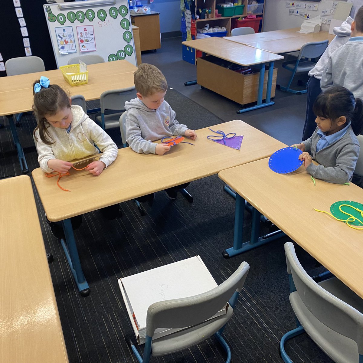 OLRprimary's tweet photo. Soft start in P1b today is very exciting!! Mrs McGeehan’s electricity table is a big hit! #Softstart #topictable #playfulpedagogy https://t.co/wYMdpnYtZY