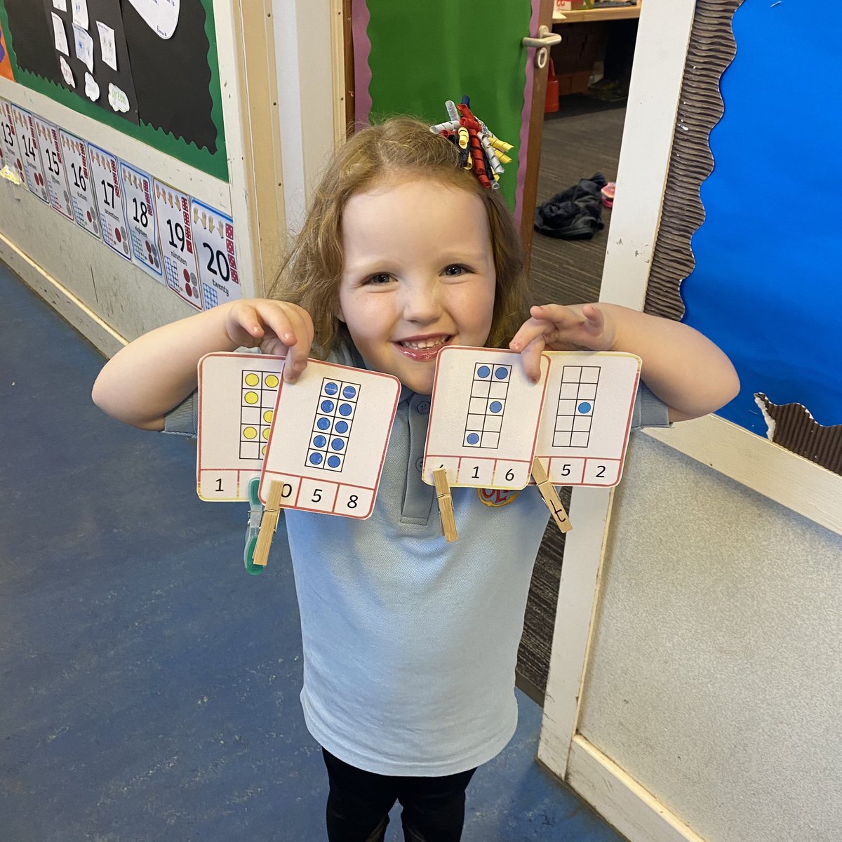 OLRprimary's tweet photo. Soft start in P1b today is very exciting!! Mrs McGeehan’s electricity table is a big hit! #Softstart #topictable #playfulpedagogy https://t.co/wYMdpnYtZY