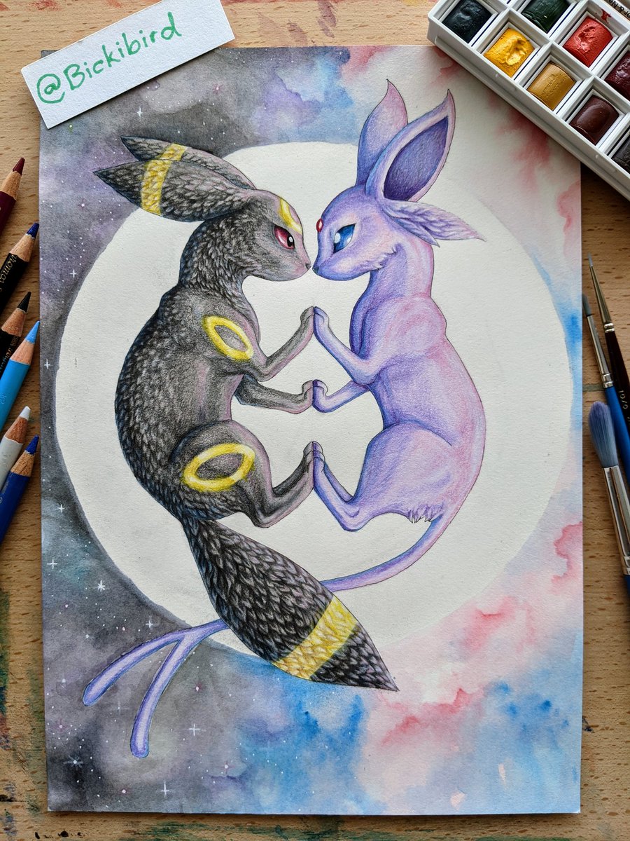 I painted Umbreon and Espeon using watercolours and coloured pencils! #umbreon #espeon #Eevee