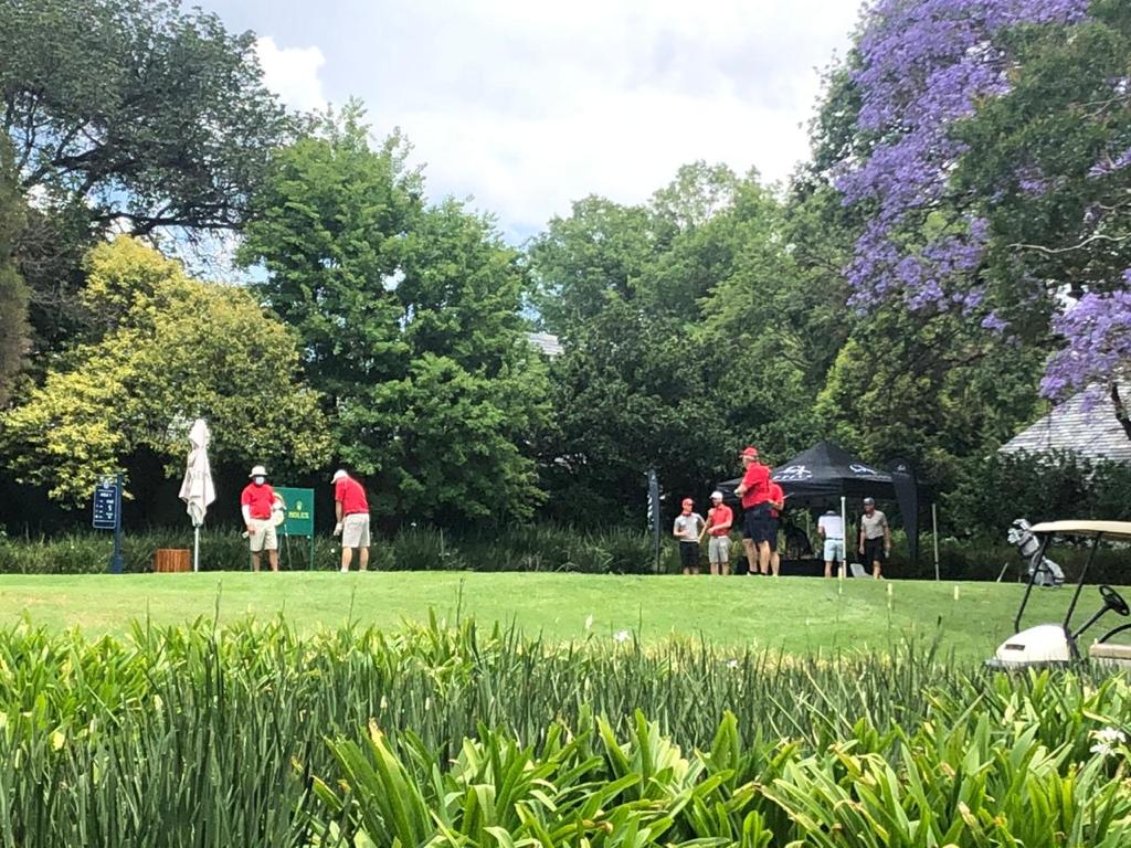 KingEdVIISchool's tweet image. Thank you to the @KingEdVIISchool, King Edward Association &amp;amp; @KingEdwardPrep #OldBoys &amp;amp; Friends for joining us at our Annual Golf day last week! 

And a special thank you to all sponsors for making this day happen!

Full article: kes.co.za/featured/annua…  #RedGolf #RedCommunity