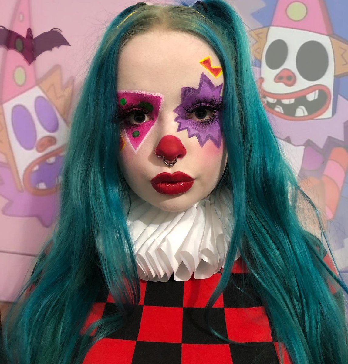 gravebrat's tweet photo. my simpsons inspired makeup thread 😳 
https://t.co/bFCTBL3Vzu https://t.co/dq1TOkafPH