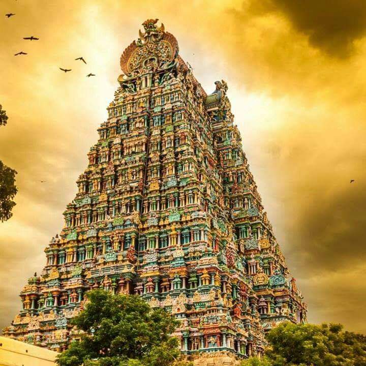 ve_orman's tweet photo. Başka bir dünyaya ait gibi duran #Meenakshi Tapınağı, #Hindistan'ın #Madurai, #TamilNadu tapınak kentinde, #Wiga Nehri'nin güney kıyısında bulunan tarihi bir Hindu tapınağıdır. Kral Kuras Calapandia (MS 1190-1216) tarafından yaptırılmıştır. Çok ilginç değil mi? https://t.co/XEt4CyCgIX