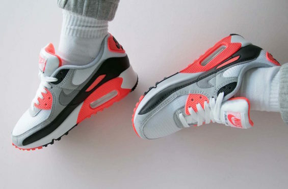 radiant red air max