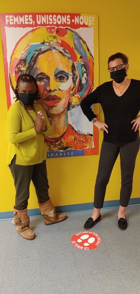 ES_GPVA's tweet photo. Une centaine de #masques confectionnés par des élèves et parents de l'école secondaire Georges P.-Vanier ont été distribués auprès d'#Oasis centre des femmes, un organisme joue un rôle essentiel dans la communauté. @OasisFemmes #communauté #onfr #hamiltonON @CSViamonde https://t.co/brdGulj48s