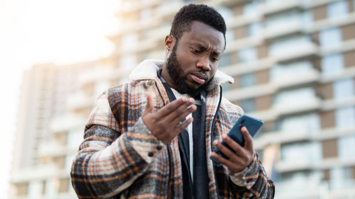 LibertyWireles's tweet photo. Don't let overage charges get you down. With Liberty Wireless, you'll never deal with an overage charge again! And after you use your monthly allowance? Top-up for as low as $5! https://t.co/rxOka8EOgk