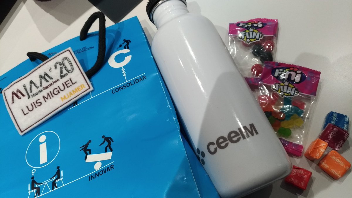 dealgoDevStudio's tweet photo. Y como colofón a esta #MJAM20, recibidos estos regalicos por parte de la organización de la #gamejam: @AmudevGames  y @CeeiMurcia 

¡Muchísimas gracias por todo!

#gamedev #devsfromspain #indiesp https://t.co/aT52BERs1H