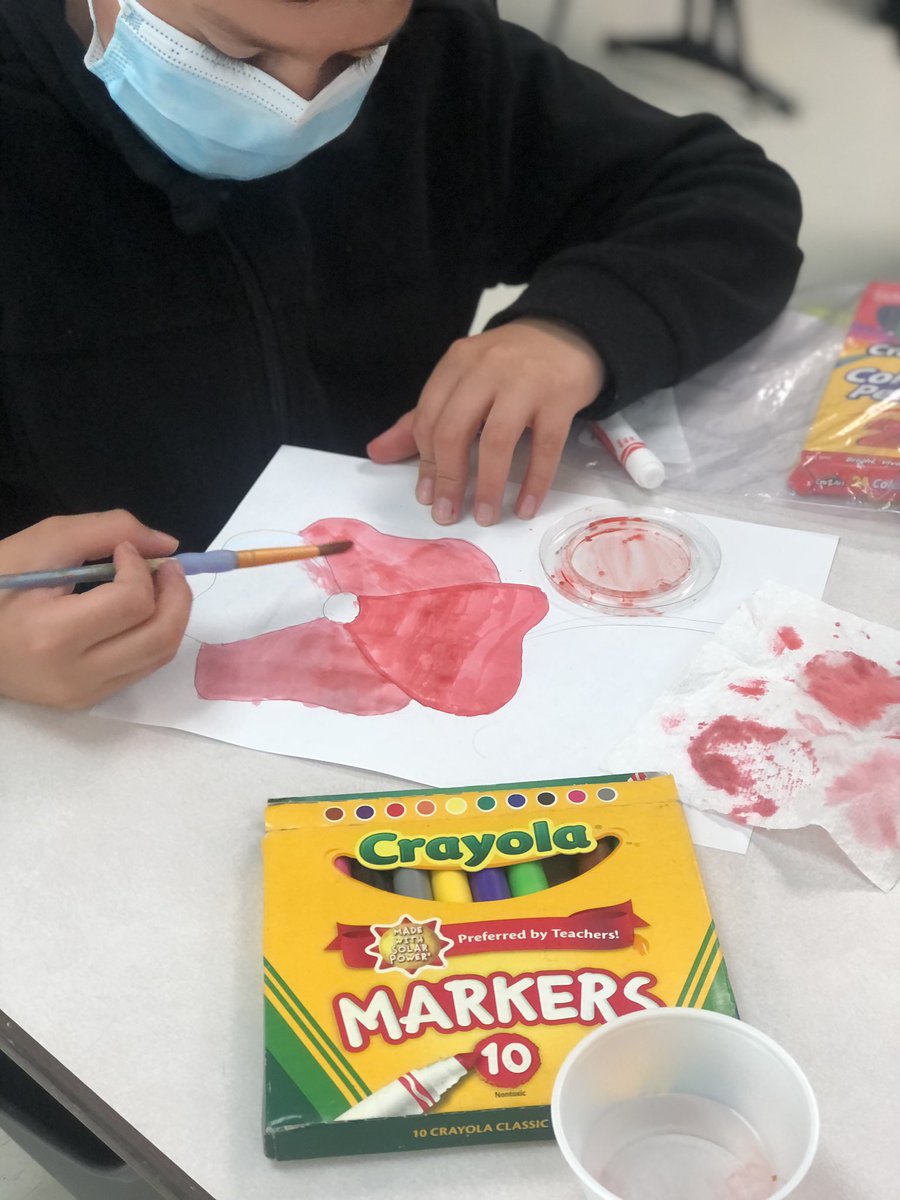 MrsRupard_Art's tweet photo. My Art heart is bursting with joy this morning because we are PAINTING! 🎨 We adapted to our limited supplies and are using markers! #OurBeautifulMess #SimmonsPride https://t.co/nG9hOXVmbA
