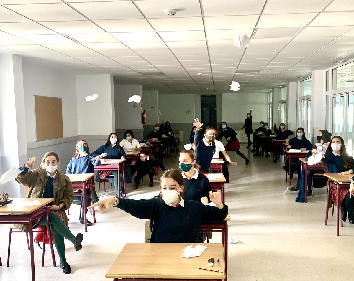 ColegioPmay's tweet photo. “Aerodinámica para todos” ✈️
Sesión online impartida por científicos de @3MEspana para acercar la #ciencia a nuestras alumnas mediante actividades #interactivas y #divertidas 👏👏👏
#SemanaStem
#MujeresCientificas https://t.co/WvZ6opUpTM
