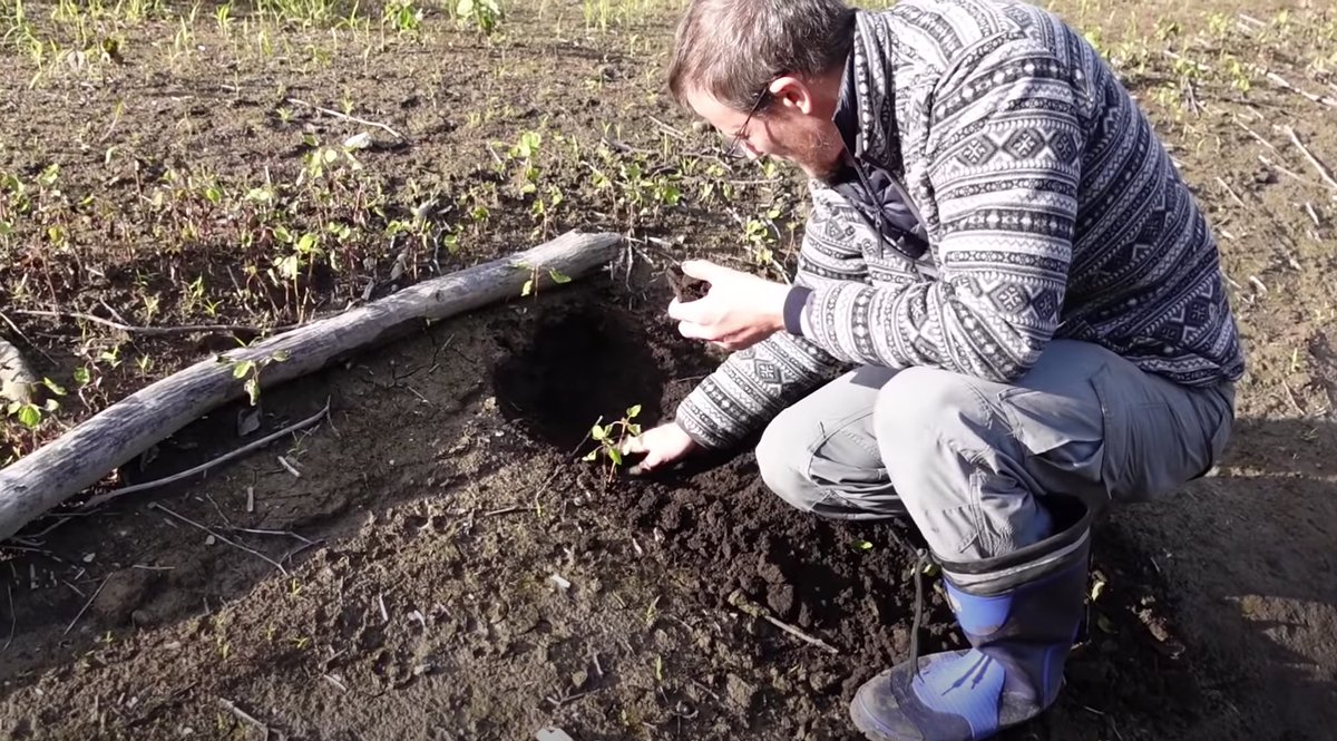 Finally, permission from the prefecture is required to dig for artifacts on public land in Japan. The government is very selective about it. FYI, the dams around Hanamaki are run by the prefecture, which means this is likely public land. I really should’ve started with this…. /4