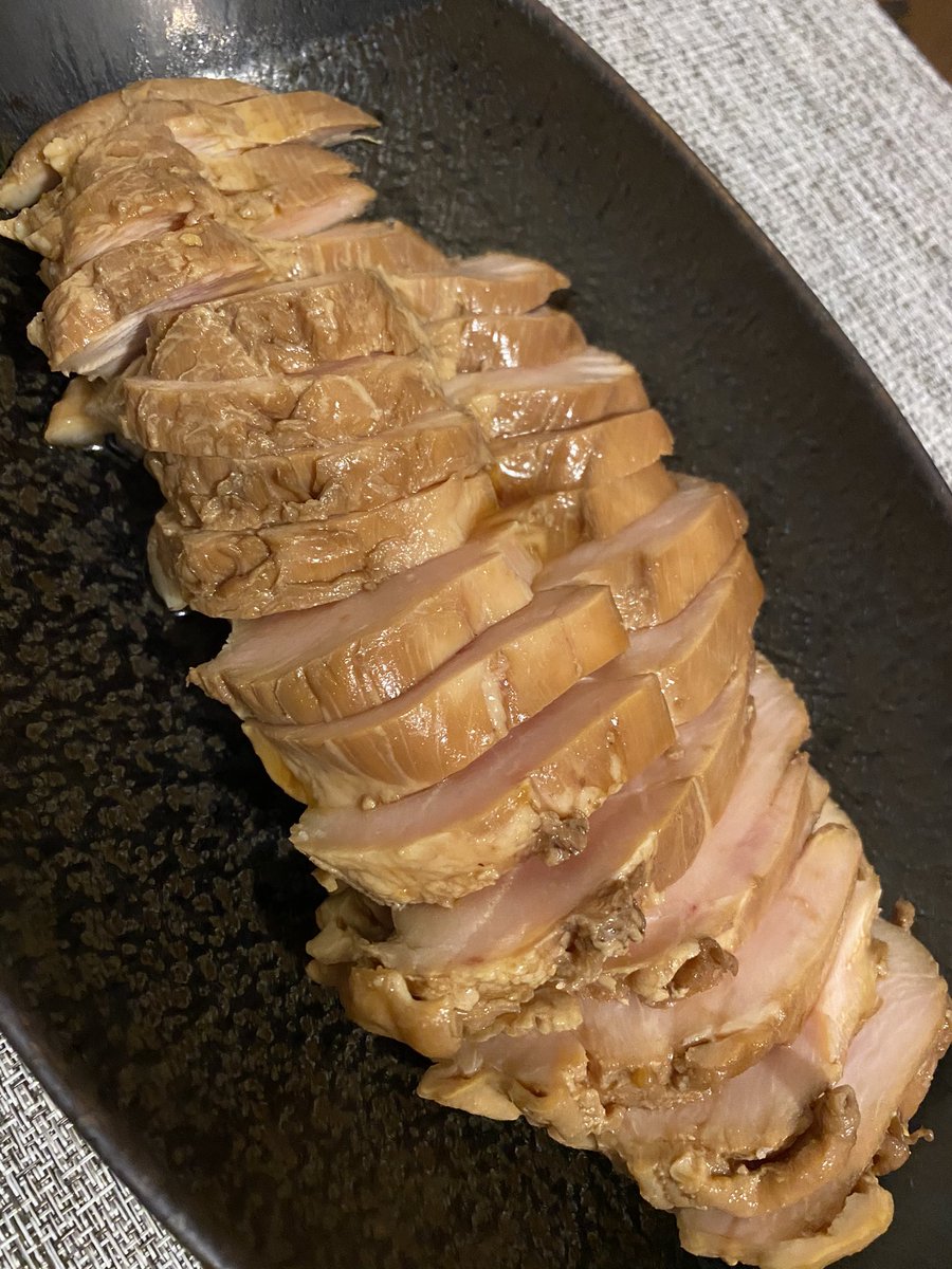 自家製胸肉チャーシュー✨ラーメンに乗せてもヨシ！！チャーハンに混ぜてもヨシ！！