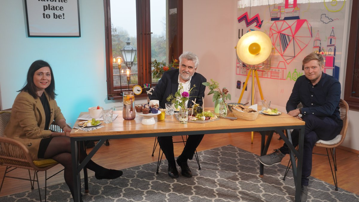 Warum ist #SachsenAnhalt lebenswert &amp; wie digital sind #Unternehmen? Darüber hat Minister <a href="/WillingmannA/">Armin Willingmann</a> in Vorbereitung auf die #hierbleiben-Digitalwoche mit <a href="/mhummelt/">Martin Hummelt</a> &amp; Janine Koska gesprochen. Samstag startet damit die Themenwoche zur digitalen Jobsuche. hierbleiben-jobs.de/blog/statusupd…