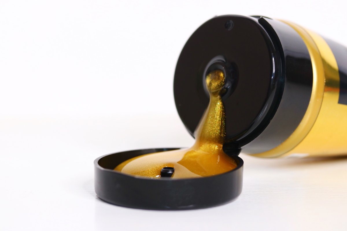 When you peel off a layer of our Gold Peel-Off Mask, you peel away everything holding you back from your your smoothest, purest skin! ✨ #globalbeautycare #skincare #skincarecommunity #skincareroutine #beautifulskin #clearskin #healthyskin #glowingskin #beauty #selfcare