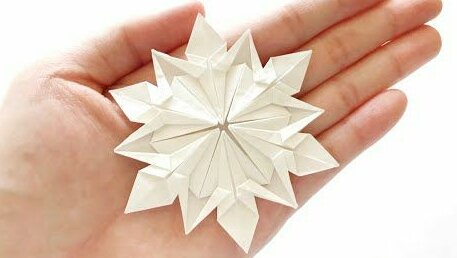craftfoxes's tweet image. RT @sarjigami: SNOW FLAKES ORIGAMI (TUTORIAL)
youtu.be/BbNzf0KUZNM
.
.
#artoftheday #papier #paperdecor
#coolart #artspotlight #artdaily #artistoninstagram
#cocotologia #Origami #Origamiart #origamifun #beautiful #diycraft #bigorigami #escultura