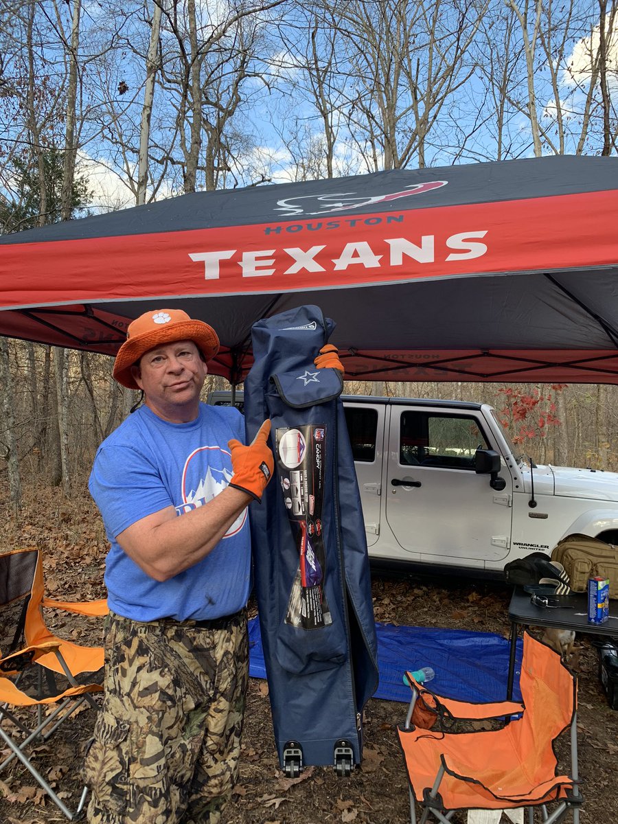 steveflowers55's tweet photo. @ColemanUSA I bought a 10x10 straight leg canopy of my @dallascowboys only to open it on my camping trip to find out it’s the @HoustonTexans. Ur mistake. Help me fix this!! https://t.co/rVEbOUhLMr