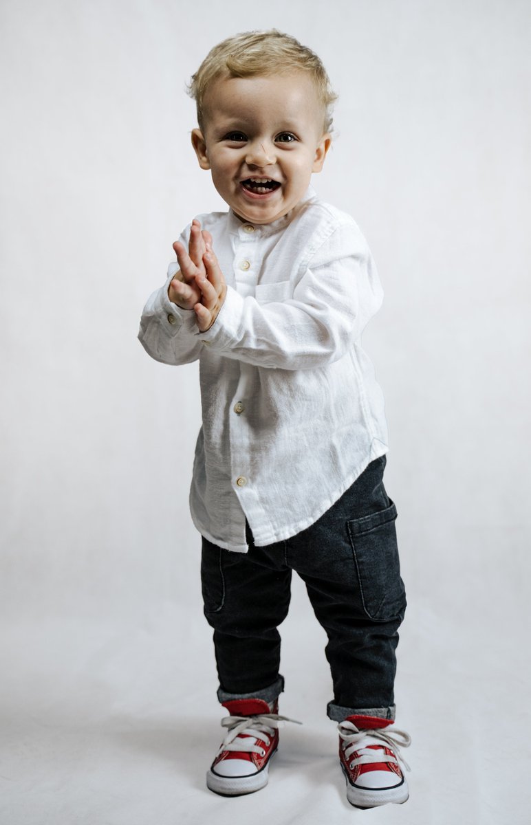 AvisualMadrid's tweet photo. Como nos encanta fotografía estas sonrisas, no dudes en contactar con nosotros para cualquier cosa.
.
.
.
.
#sesiondefotos #sesionesfotograficas #sesionfotosmadrid #fotosinfantiles #fotosdeestudio #children #smile #smilealways #arroyomolinos #madrid #spain https://t.co/2AQoBd97it