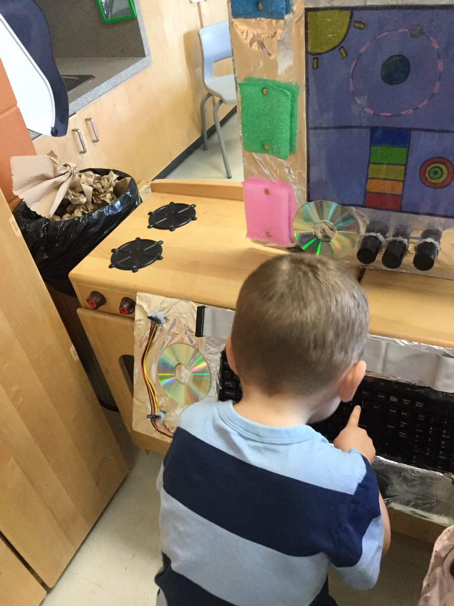 StonehavenELC's tweet photo. Our astronauts in training #spaceplay #electronicexploration https://t.co/PlGw2OkJ8j