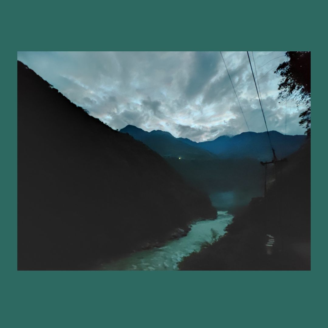 roadaashram's tweet photo. Not just silver linings. Somewhere in Arunachal Pradesh.

#RoadAshram https://t.co/gotlPIyvle