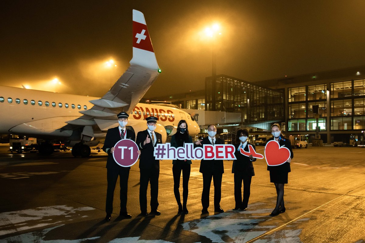 LX_Newsroom's tweet photo. The first SWISS flight landed at newly-opened @BerlinAirport at 17:33 yesterday. Flight LX 970 was operated with an Airbus A220-300. #HelloBER https://t.co/K9LP9uZPiv
