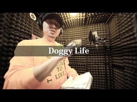 DARLLERECORDS's tweet photo. 🎤本日の曲🎤

【Rec MV】Doggy Life - ICE DOGG【Darlle Records Studio】
https://t.co/GNmVTGXZUe https://t.co/ous4sJESC7